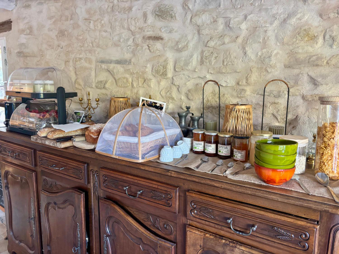 Food & Drinks 5, L Ostau de la Treille, Alpes-de-Haute-Provence