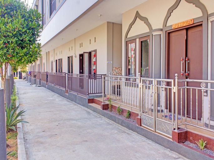 Exterior & Views 5, OYO 3394 Apm Residence Syariah, Sukabumi