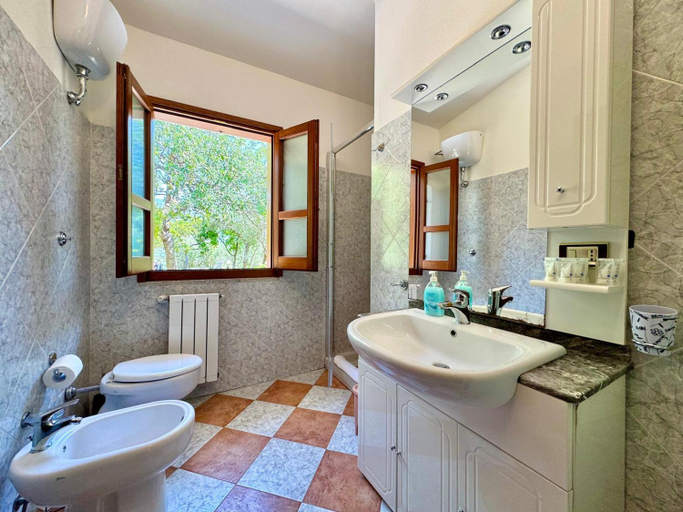 Bathroom 3, Villa With Pool, Ogliastra