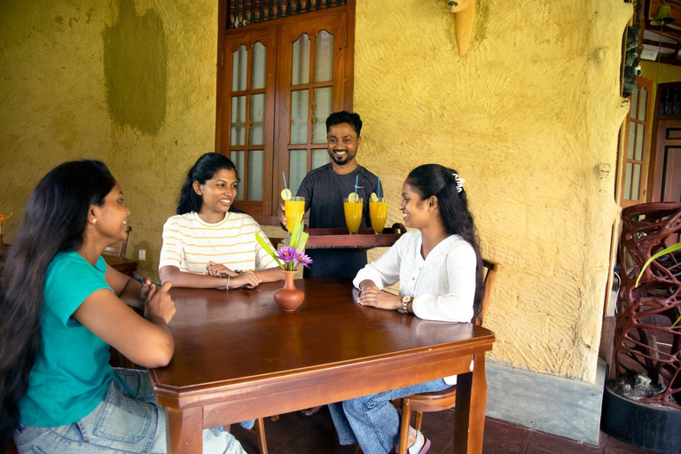 Food & Drinks 4, Villa Springwater Dellawa, Neluwa