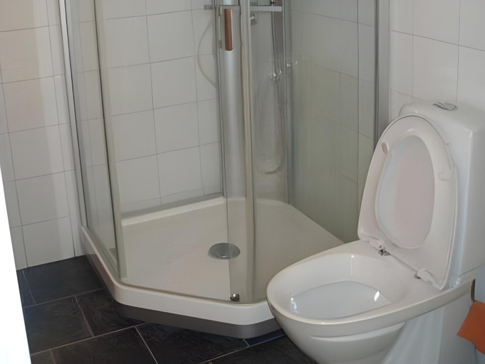 Bathroom 3, Røldal Overnatting, Odda