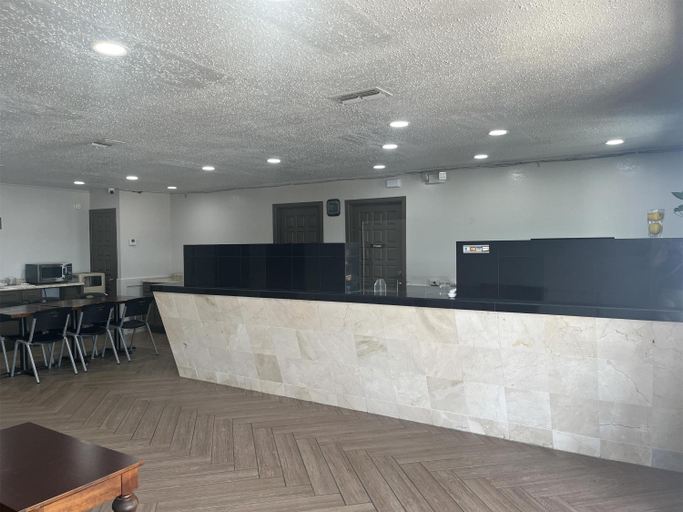 Public Area 2, Motel 6 New Boston, TX, Bowie