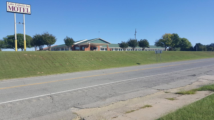 Others 4, Lake Eufaula Inn & Suites, McIntosh