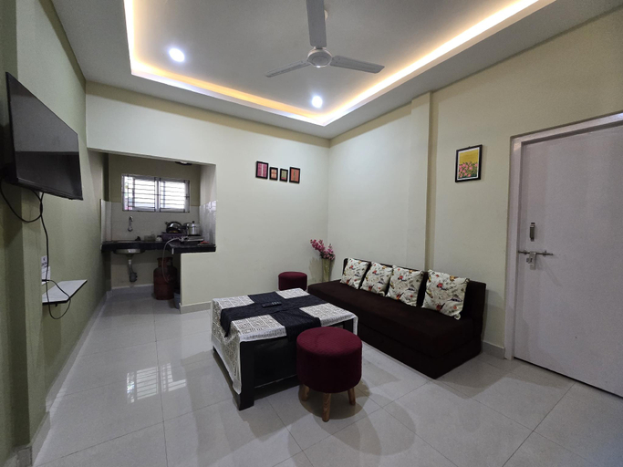 Public Area, The Gulmohar Inn, Kamrup Metropolitan