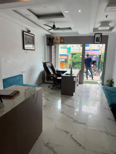 Others 5, Hotel SS1, Indore