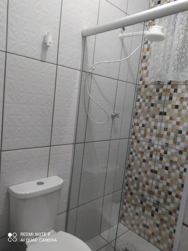 Bathroom 2, Pousada Quarto com ventilador,ar frigobar e garagem, Aparecida