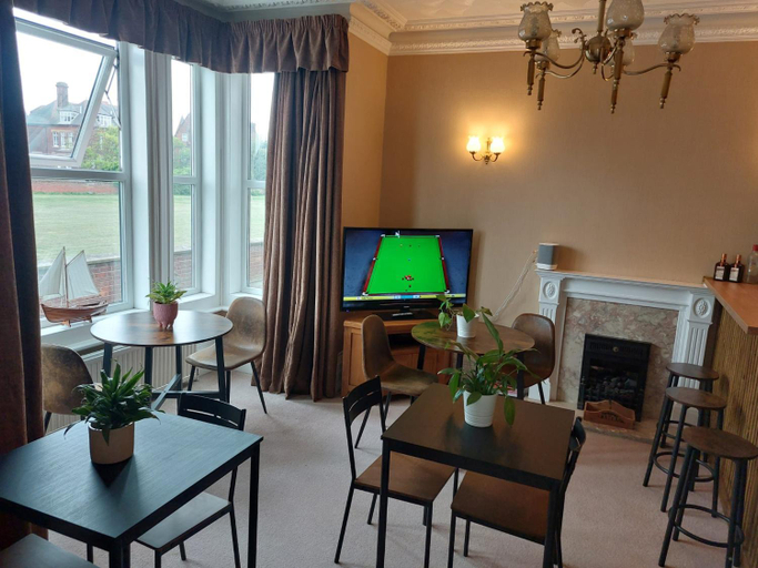 Bar/lounge 5, The Chateau by MPH Holidays, Norfolk