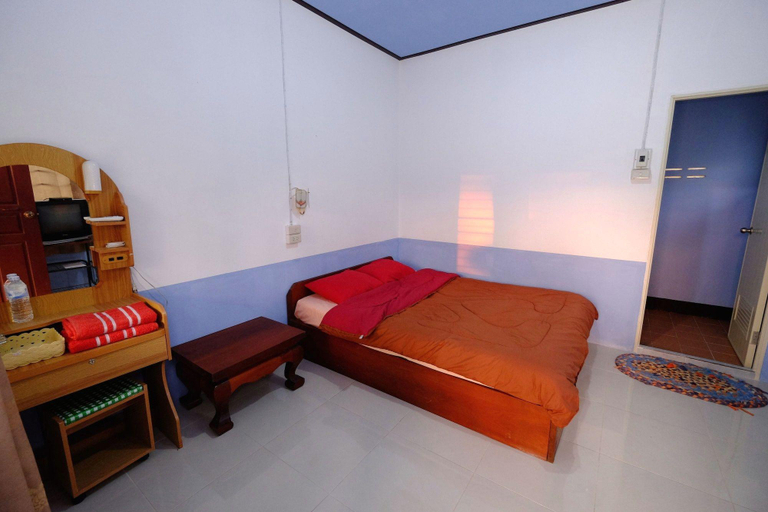 Bedroom 2, Phuchandang Resort, Khun Yuam