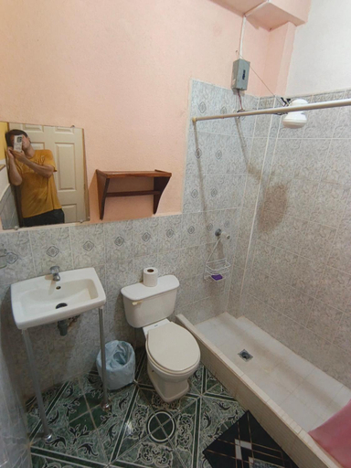 Bathroom 3, Hospedaje dona Gladys, Flores