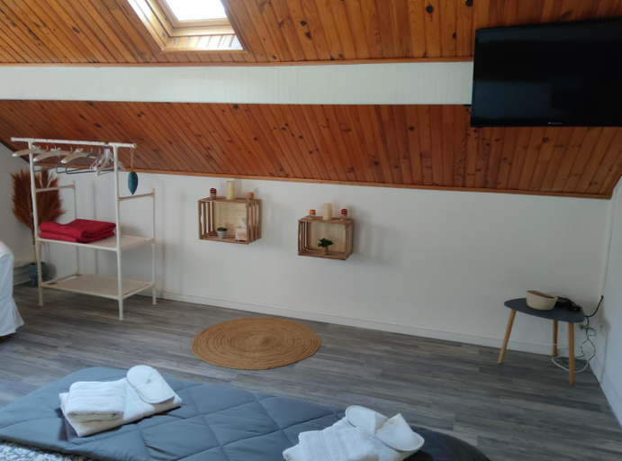 Others 2, Chambre d'hotes a mouleydier, Dordogne