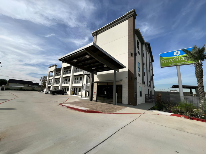 Exterior & Views 1, Comfeeni Inn and Suites, Houston