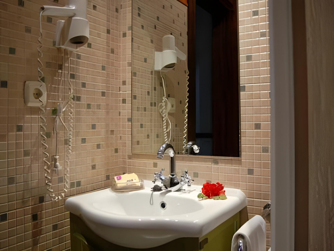 Bathroom 5, Hostal Ruta de Lorca, Granada