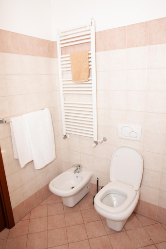 Bathroom 3, La Corte Salesiana - guest house - piano terra, Bergamo