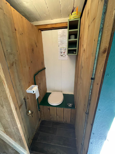 Bathroom, Chalet avec piscine privee dans la foret, Var