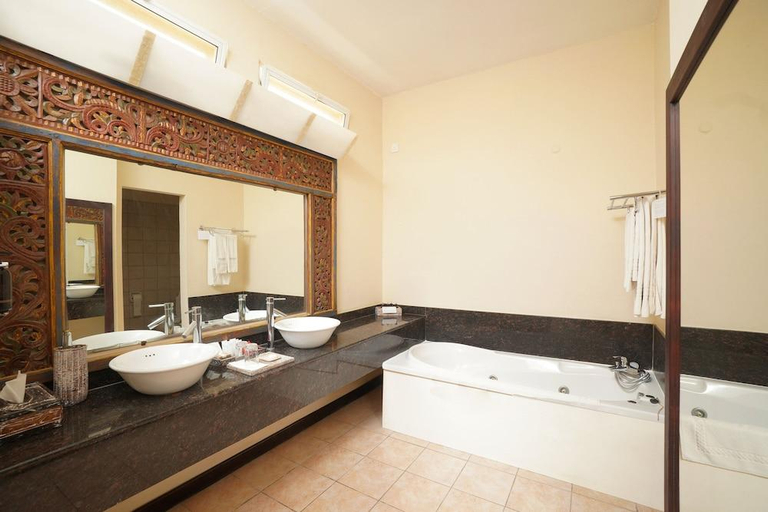 Bathroom 5, Diamonds Dream Of Africa, Malindi