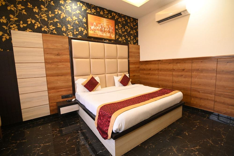 Bedroom 5, Royal Heritage Hotel & Resort, Basti