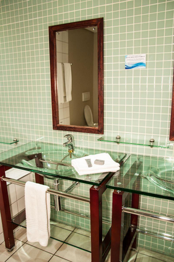 Bathroom 4, Circa Luxury Apartment Hotel, City of Cape Town