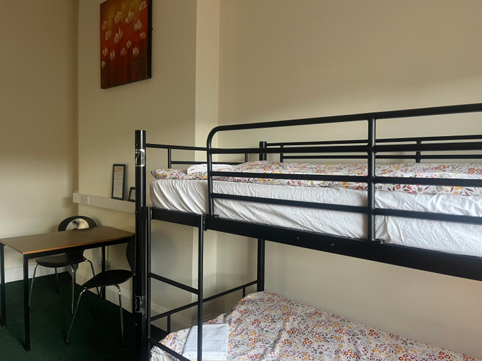Others 2, Botanic Avenue Hostel less than a mile from the City Centre, Belfast