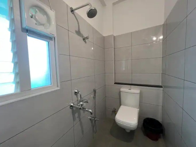 Bathroom, Cholas Castle inn, Tiruchirappalli
