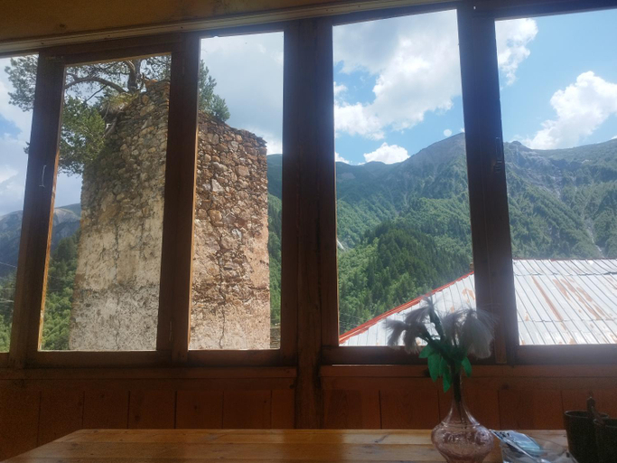 Others 3, Hotel Family Bachi, Mestia
