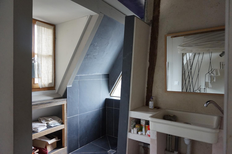 Bathroom, l'entresort, Creuse