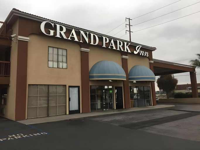 Exterior & Views 1, Grand Park Inn, Los Angeles