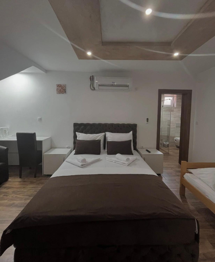 Others 5, Sobe i Apartmani Casa Mia, Pećinci