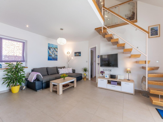 4, Villa Blue Sky, Bol