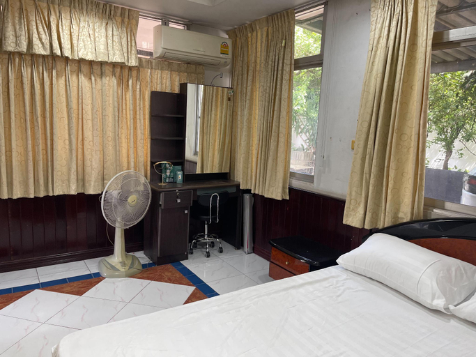 Bedroom 3, Home Rama 4 near BTS Thong Lor, Khlong Toey