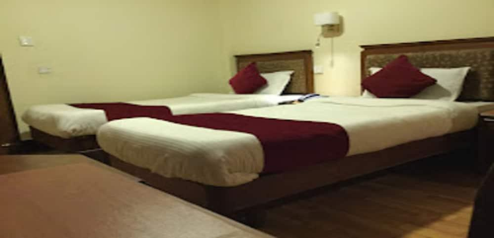 Others 5, MeroStay 153 TH, Bagmati