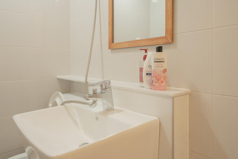 Bathroom 3, Stay 42, Gwang-jin