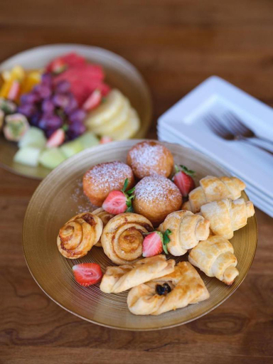 Food & Drinks 5, Surana Buffalo Springs, Isiolo North