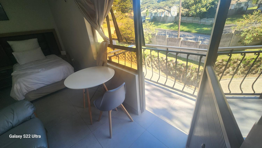 Others 4, I B B Guesthouse, eThekwini