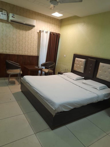 Others 5, Bhavya Guest House, Solan