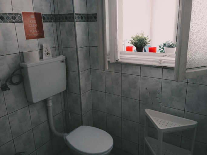 Bathroom 4, JASMIN suites, Belgrade