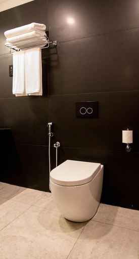 Bathroom 4, Rococo Residence, Colombo