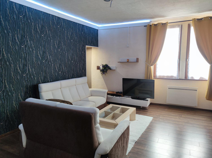 Others 5, Chambre double-ideale pour mission professionnelle, Jura