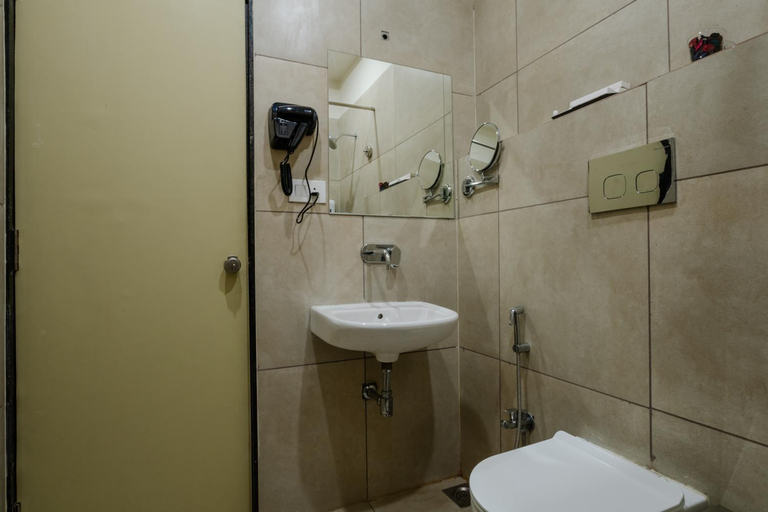 Bathroom 5, Prarambh By Siara, Kheda