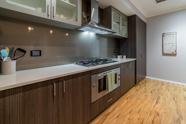 Others 3, Home Close to Swan Valley in Brabham, Swan