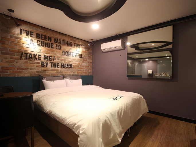 Others 5, JeonJu Box Hotel, Jeonju