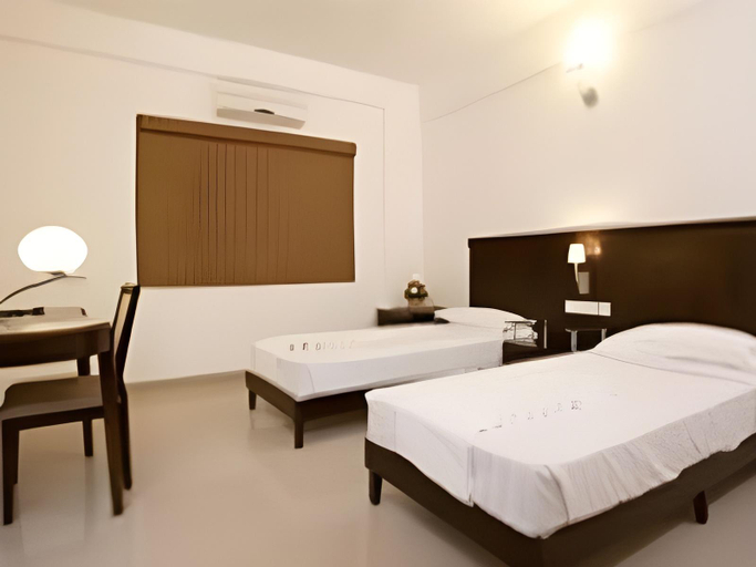 Bedroom 3, Amshi International Inn, Bangalore