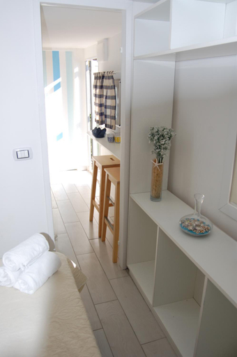 Bedroom 2, Camping Villaggio Nettuno, Napoli