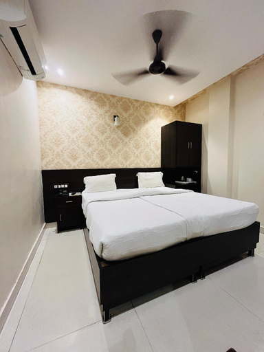 Bedroom 3, Hotel Park Plaza, Varanasi