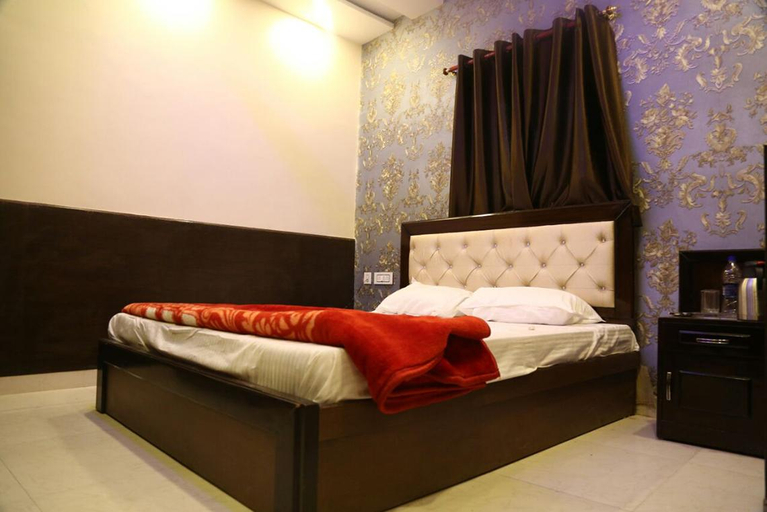 Others 5, Hotel Krishna Palace, Gorakhpur