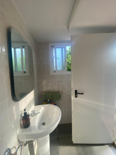 Bathroom 3, Pink Lemon House, Alicante