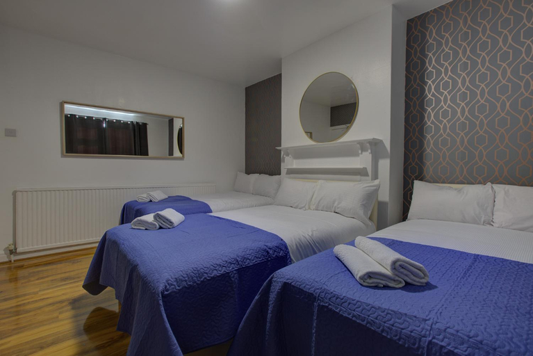 Bedroom 2, Tower Collection Hotel, London