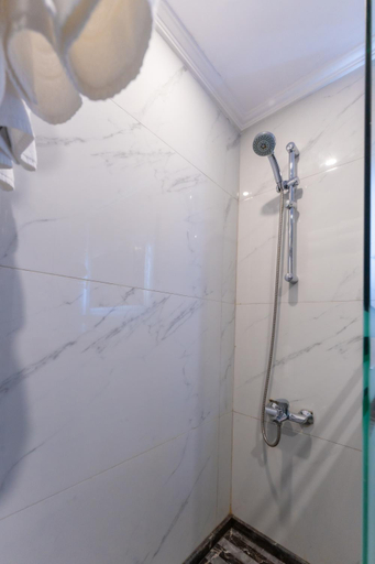 Bathroom 5, Araek Taiba Hotel, Al Madinah Al Munawwarah