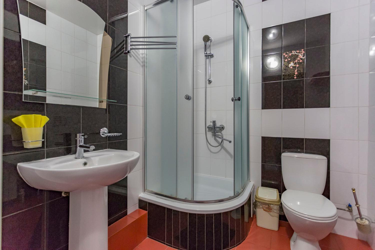 Bathroom, Chetyre sezona na Korolenko 8 a, Gelendzhik gorsovet