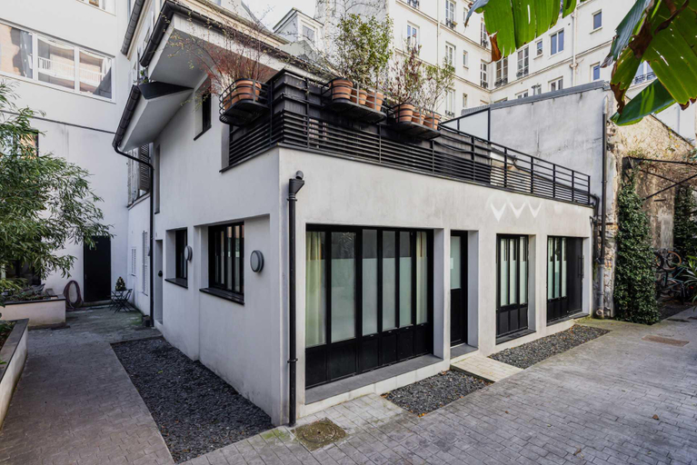 3, Marais Area - Outdoor patio - A C - 2BDR, Paris