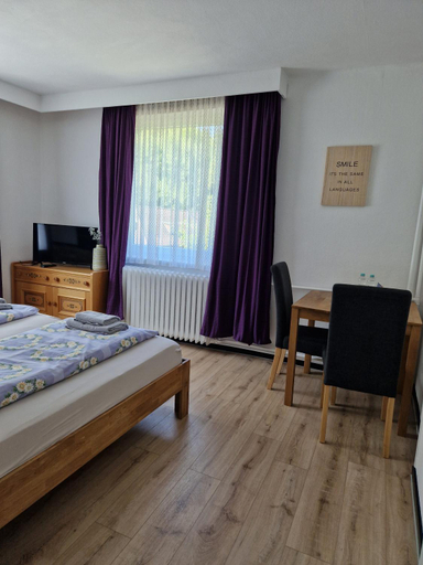 Bedroom 3, Pension Haus Sonneck, Goslar